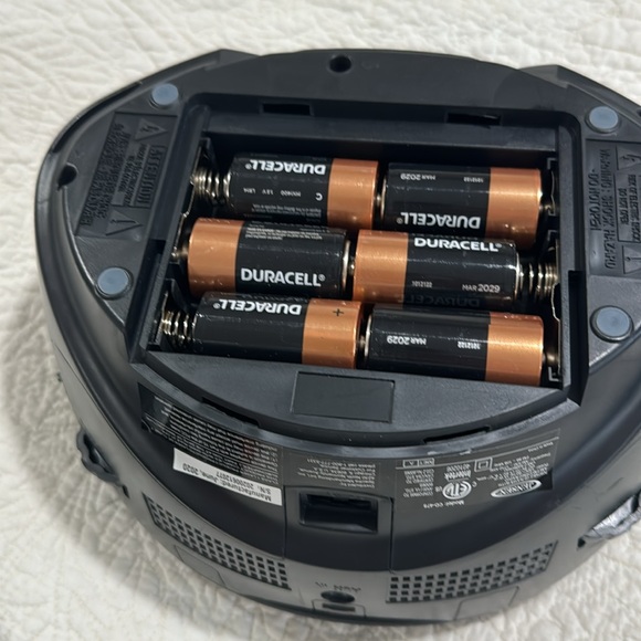 USED AM/FM/CD PLAYER BY JENSEN - Picture 5 of 6